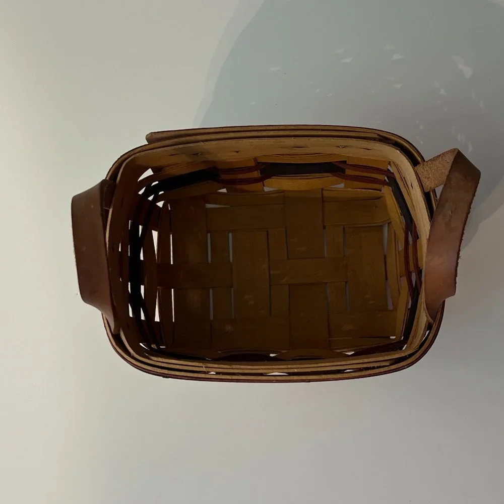 Lot of 2 Baskets